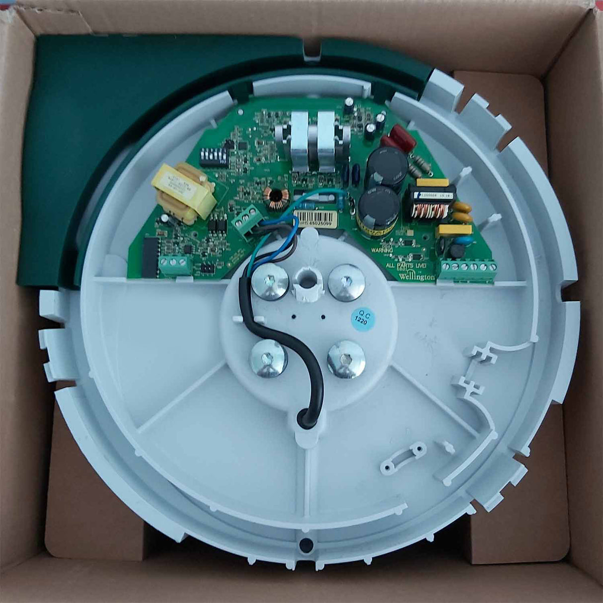 Reparaturüberholung Ihres Lüftungsmotors. Motorplatte STORK CMFE CMF-Lager ersetzt